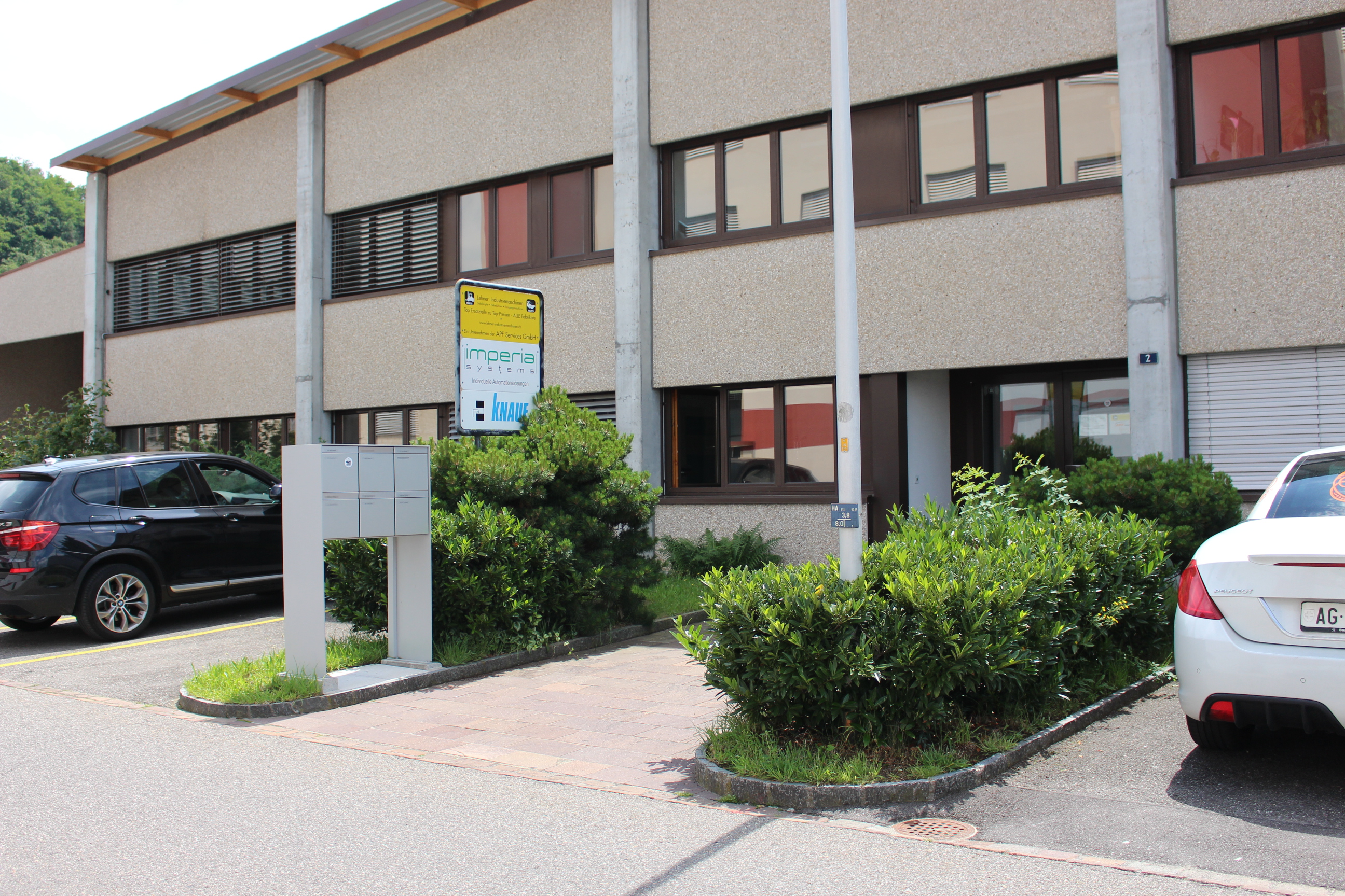 Lehner Industriemaschinen, Feldackerstrasse 2, 5040 Schöftland, Schweiz Lehner Industriemaschinen, Feldackerstrasse 2, 5040 Schöftland, Schweiz